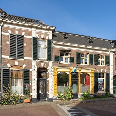 Huis Met De Leeuwenkoppen Dieren Εξωτερικό φωτογραφία