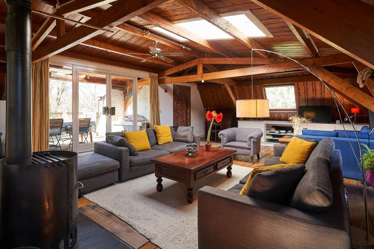 Huis Met De Leeuwenkoppen Dieren Εξωτερικό φωτογραφία
