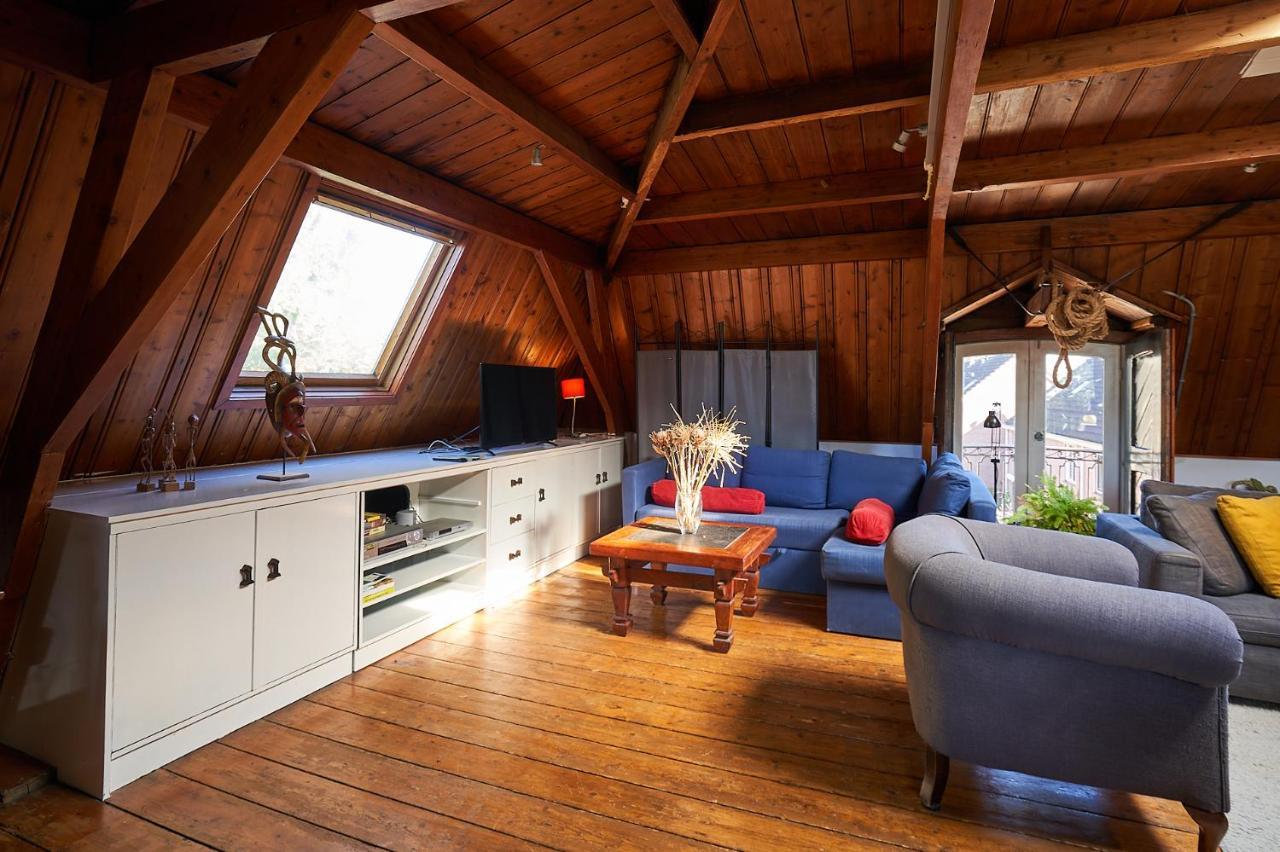 Huis Met De Leeuwenkoppen Dieren Εξωτερικό φωτογραφία